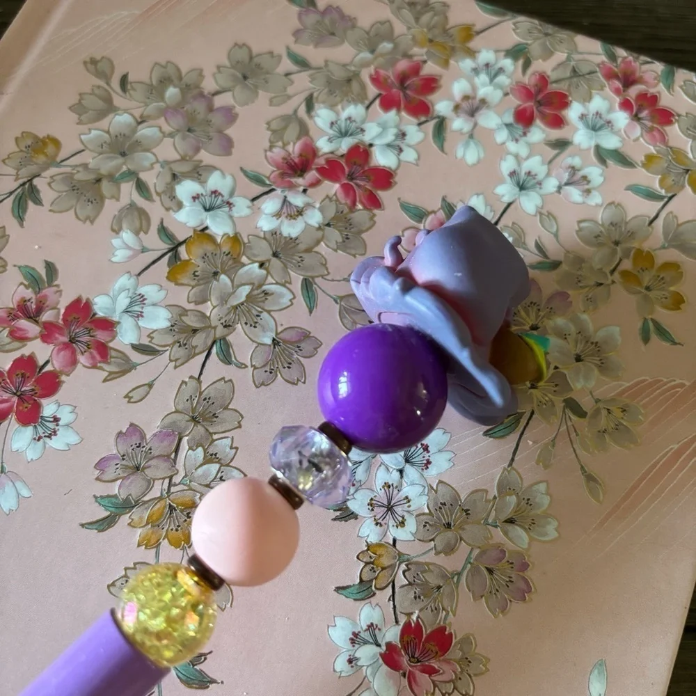 Disney Doorables: Finding Dory: Hank summer handmade beaded pen